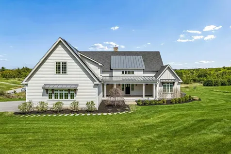 1 Cobtail Way Bedford NH 03110