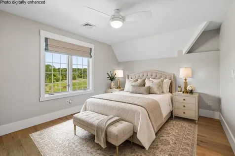 1 Cobtail Way Bedford NH 03110