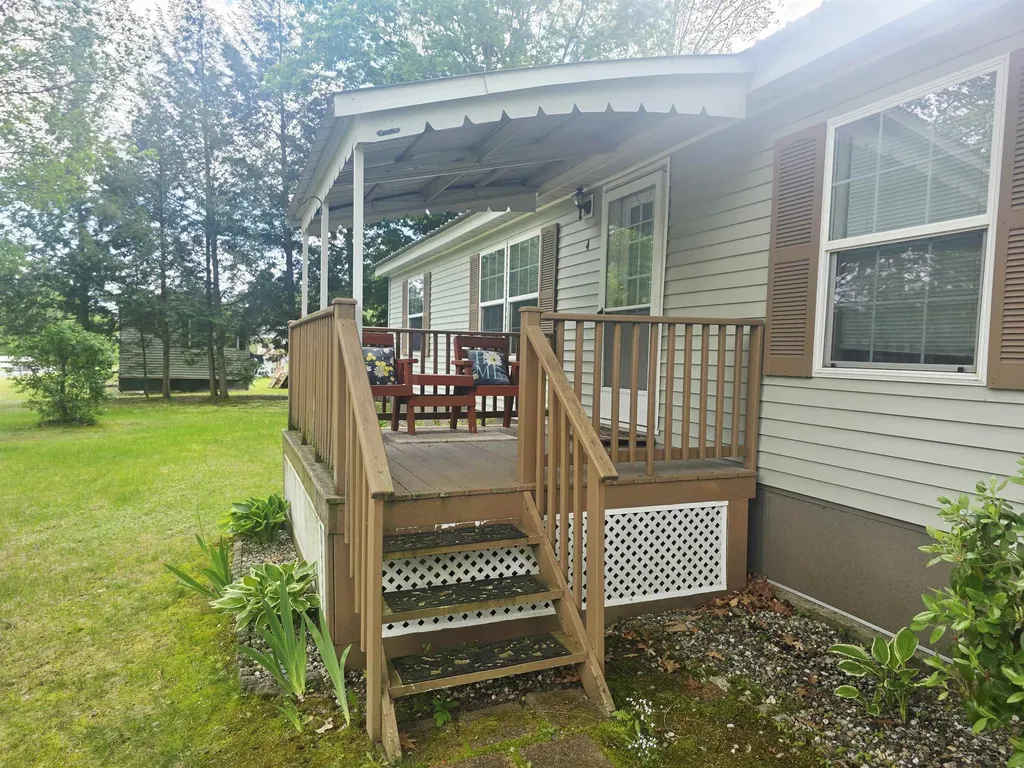 4 Megan Place Claremont NH 03743