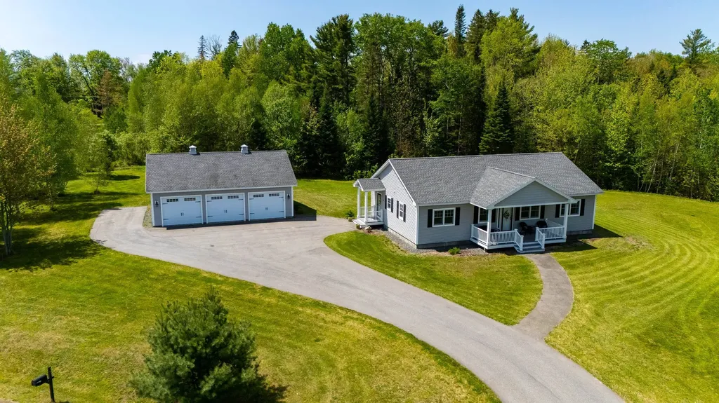 45 Northwoods Drive Whitefield NH 03598