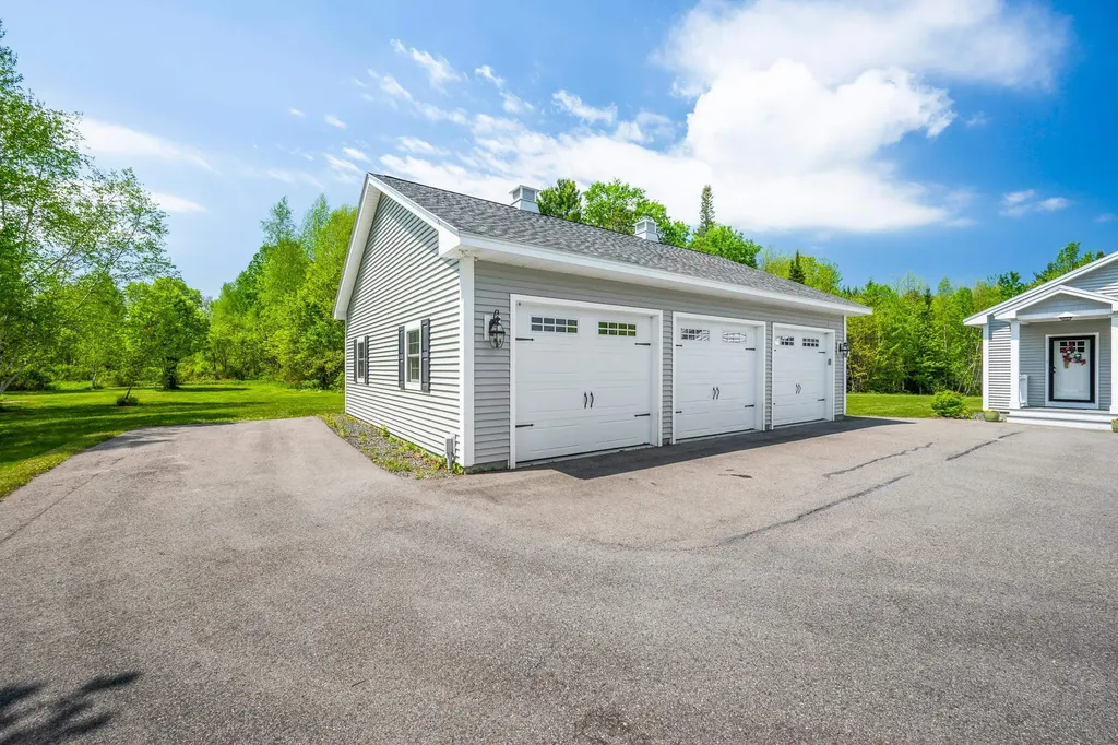 45 Northwoods Drive Whitefield NH 03598