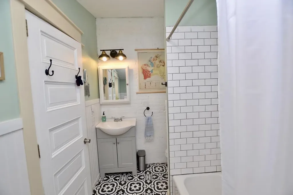 105 Lafountain Street Burlington VT 05401