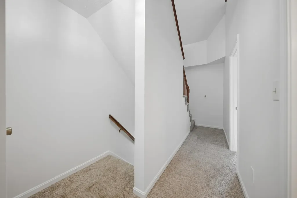 16 Shoalcreek Road Hudson NH 03051