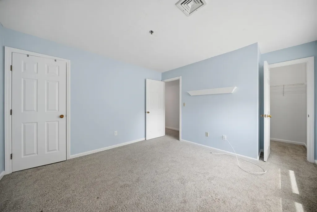 16 Shoalcreek Road Hudson NH 03051