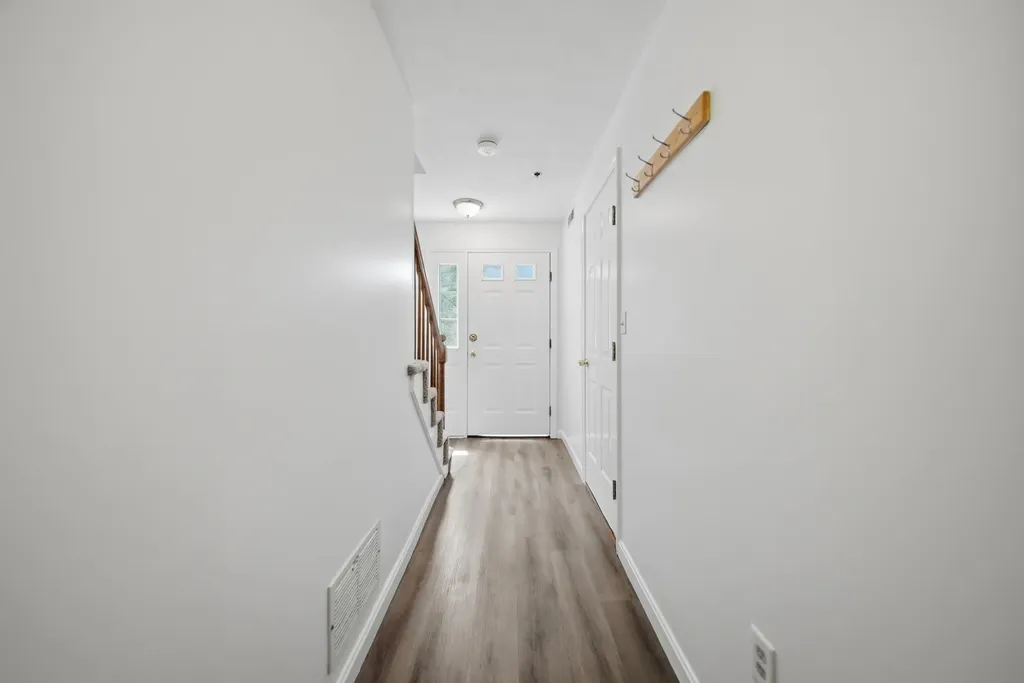 16 Shoalcreek Road Hudson NH 03051