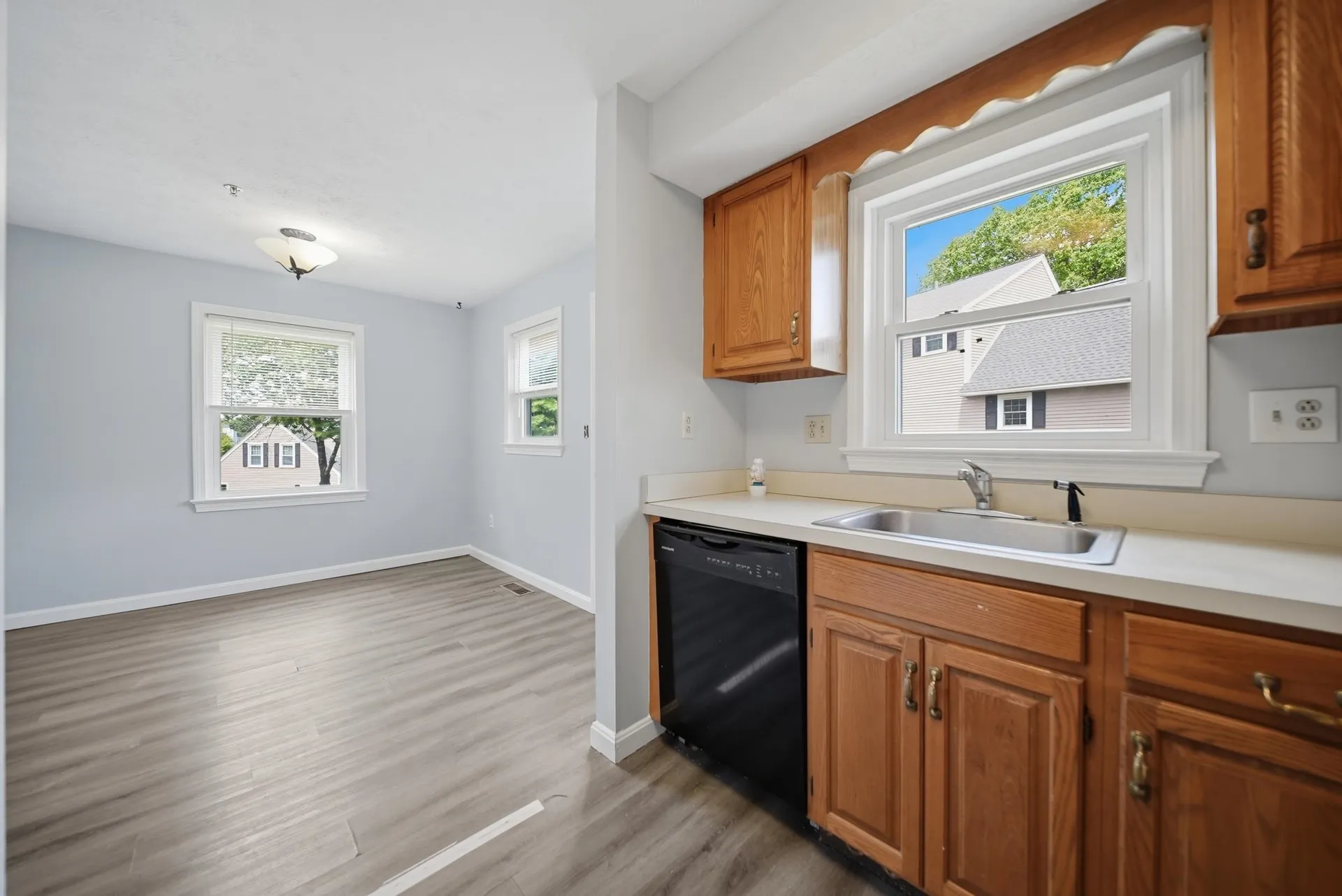 16 Shoalcreek Road Hudson NH 03051