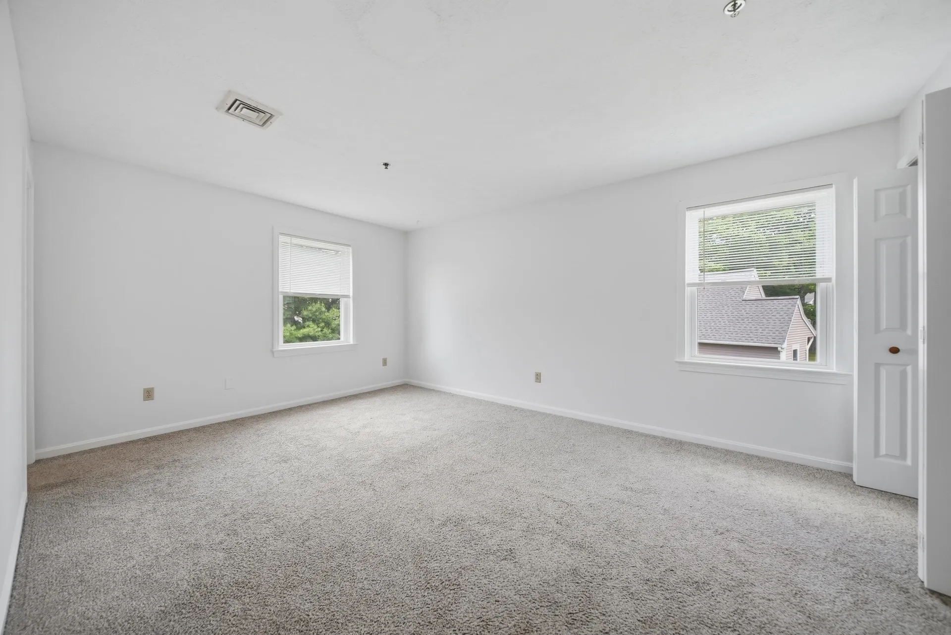 16 Shoalcreek Road Hudson NH 03051