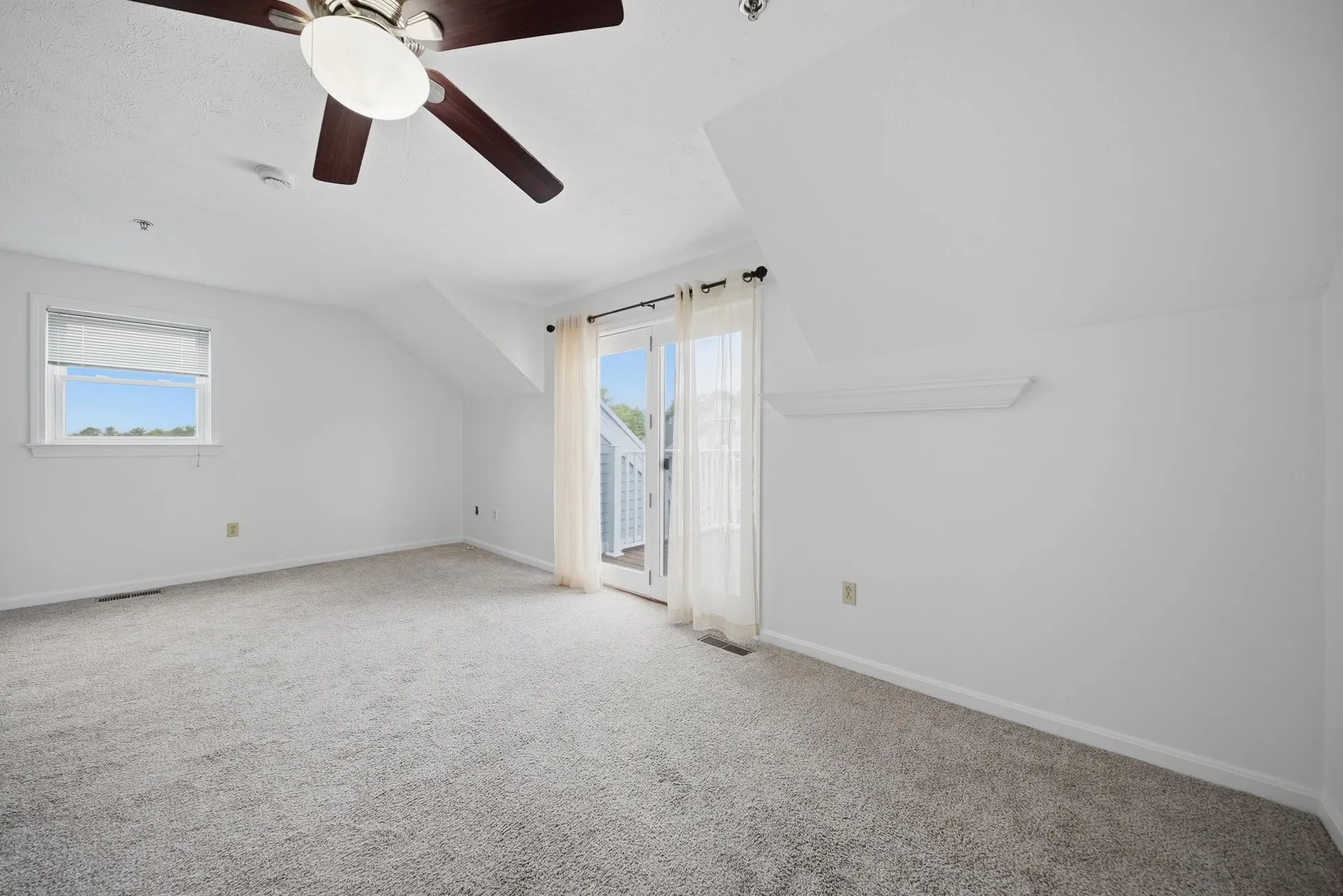 16 Shoalcreek Road Hudson NH 03051
