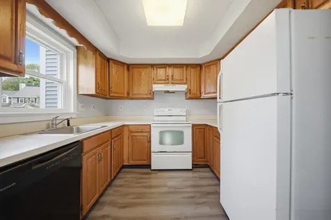 16 Shoalcreek Road Hudson NH 03051
