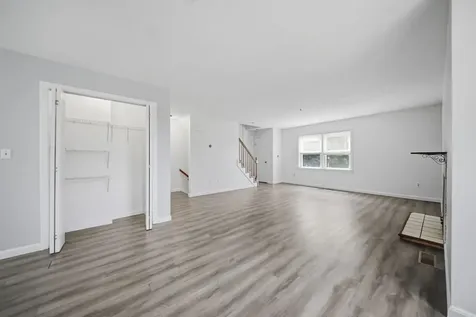 16 Shoalcreek Road Hudson NH 03051