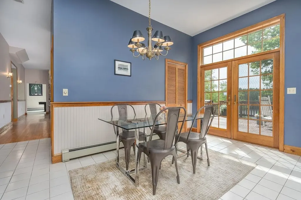 30 Stillwater Way Barrington NH 03825