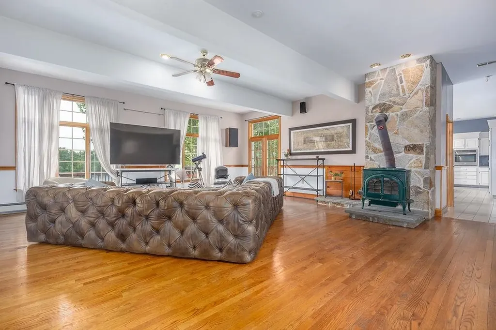 30 Stillwater Way Barrington NH 03825