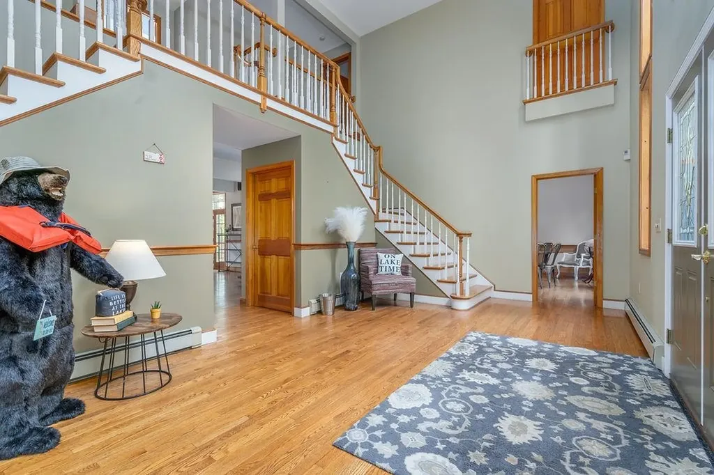 30 Stillwater Way Barrington NH 03825