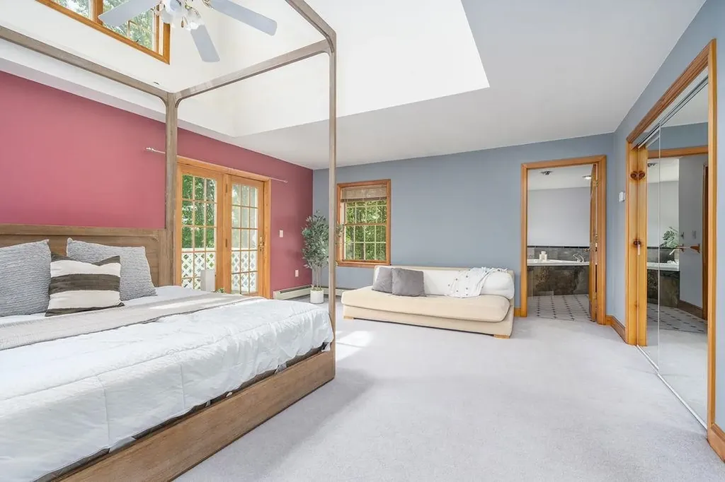 30 Stillwater Way Barrington NH 03825