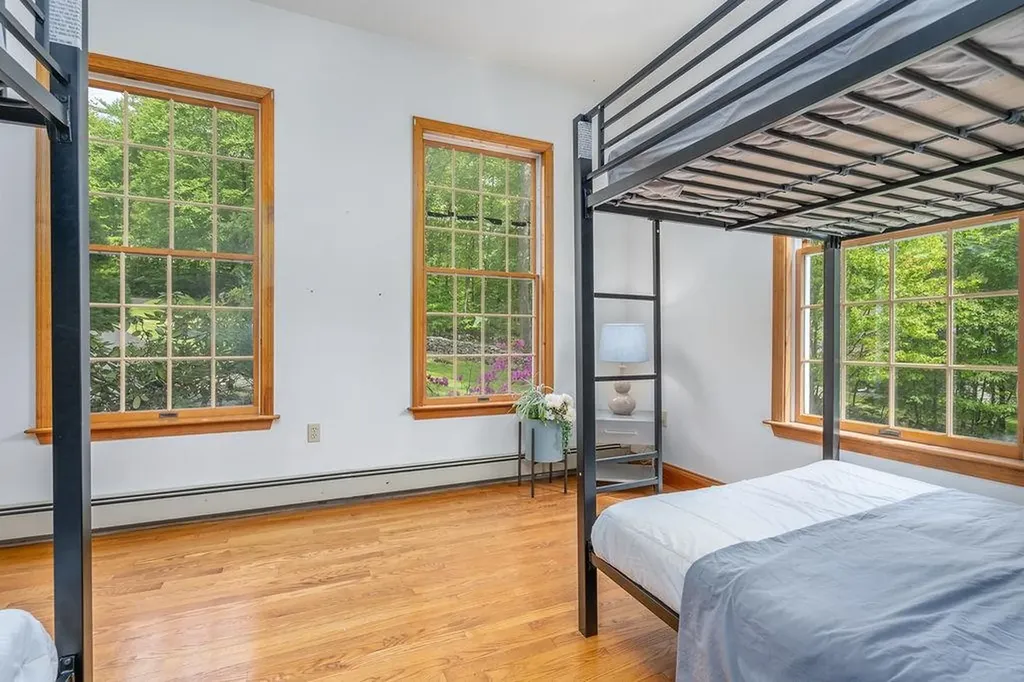 30 Stillwater Way Barrington NH 03825