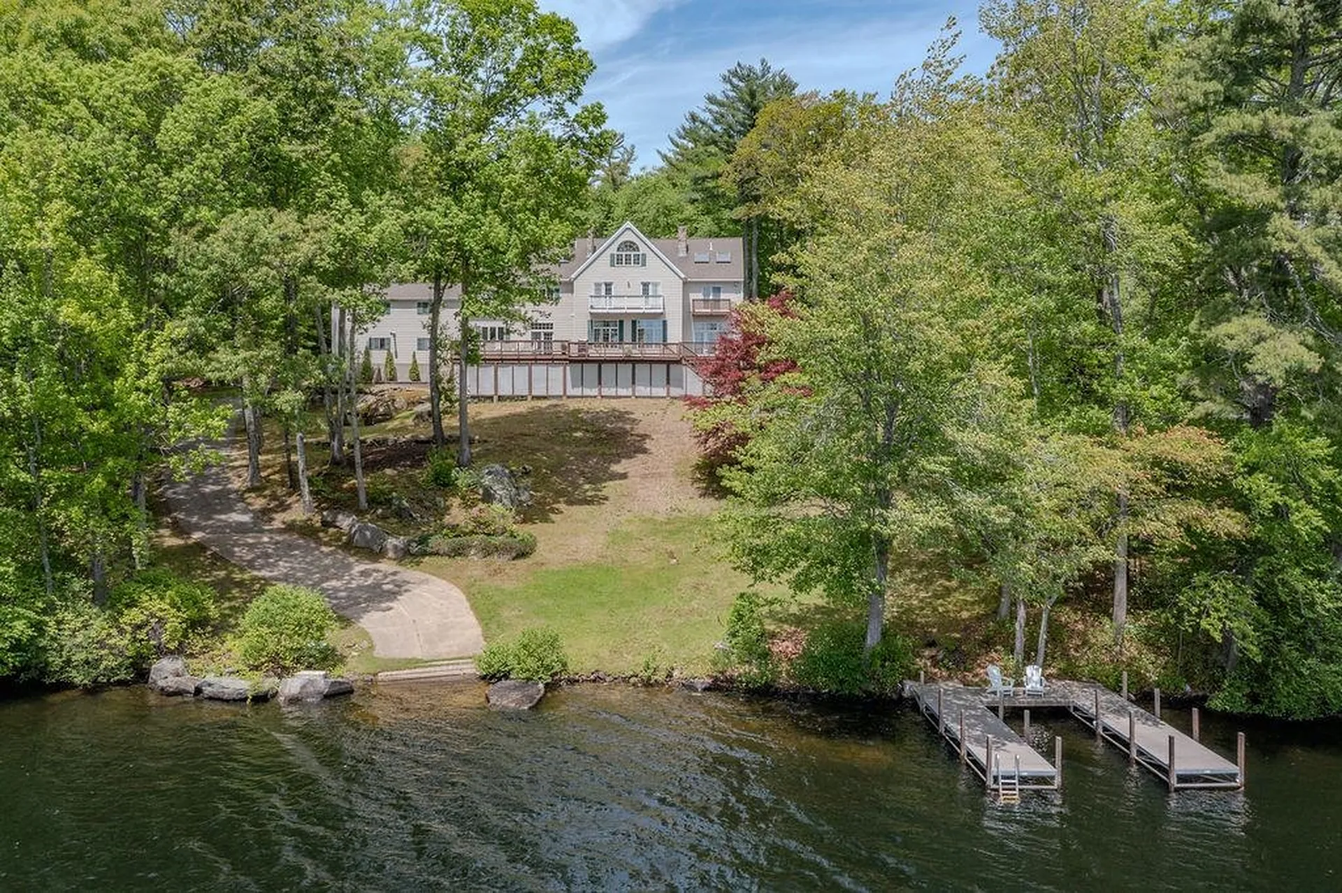 30 Stillwater Way Barrington NH 03825