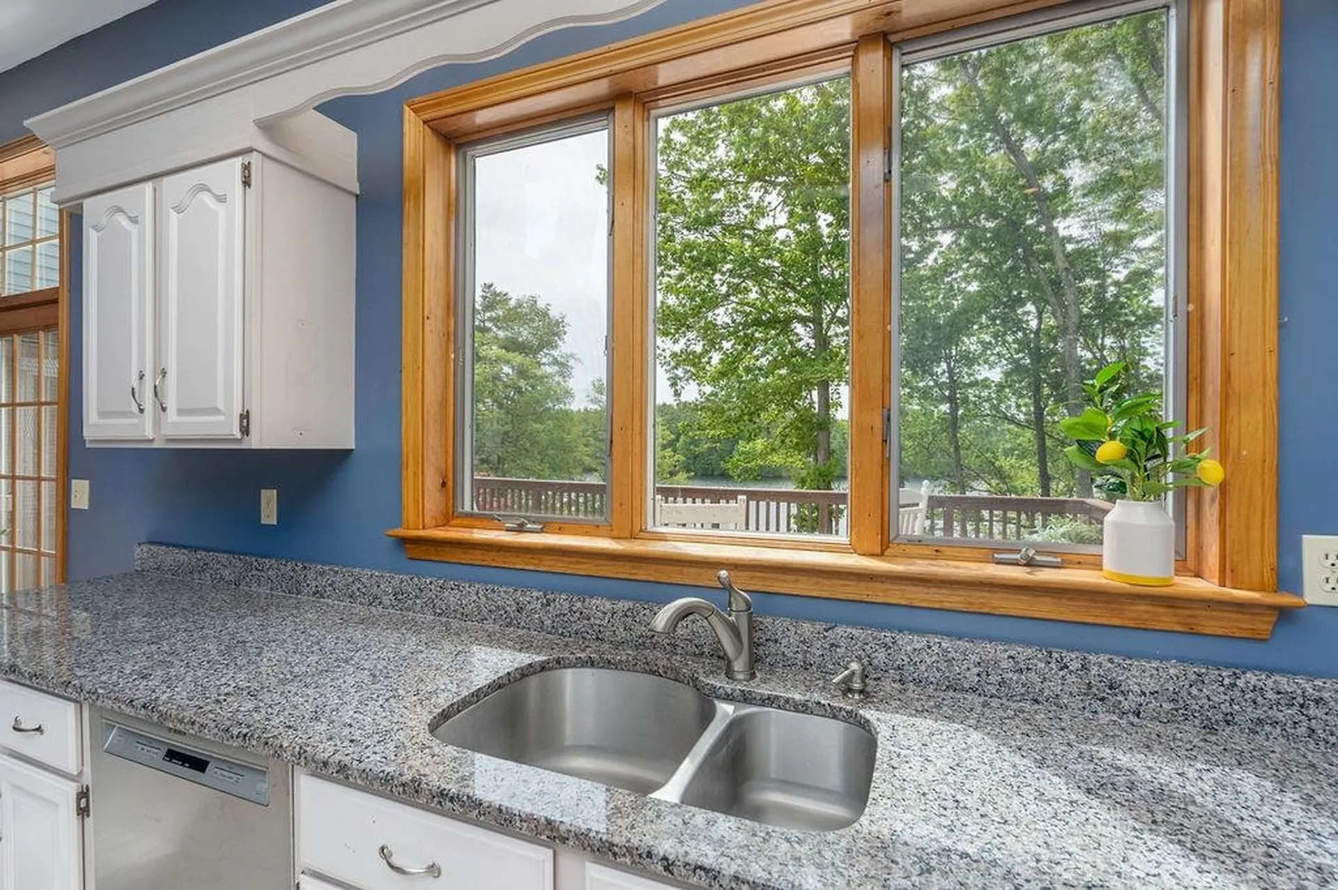 30 Stillwater Way Barrington NH 03825