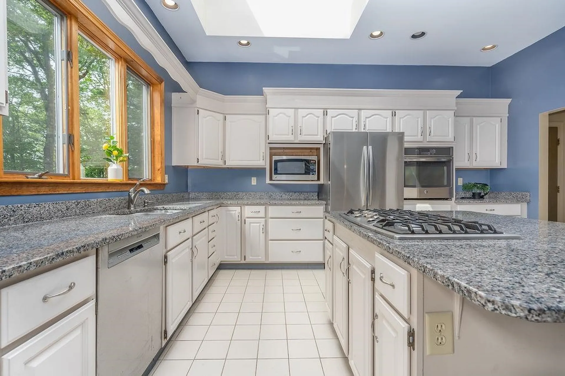 30 Stillwater Way Barrington NH 03825