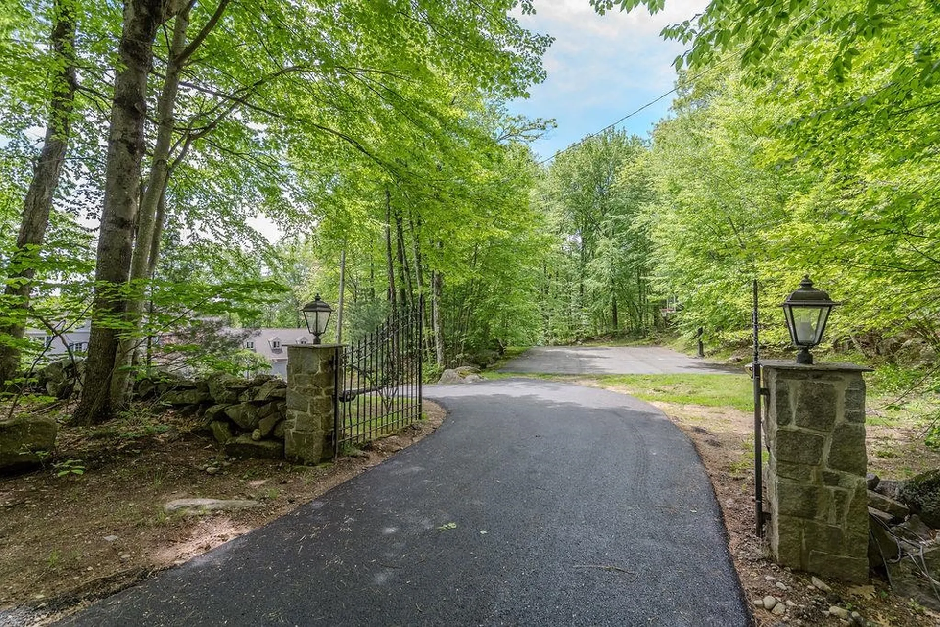 30 Stillwater Way Barrington NH 03825