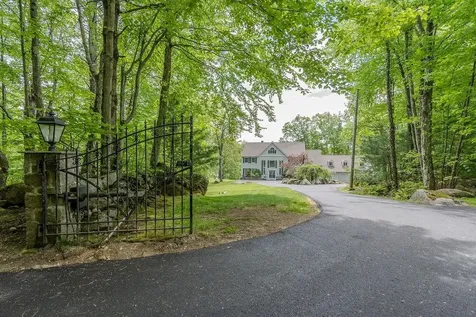 30 Stillwater Way Barrington NH 03825