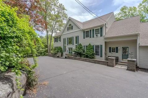 30 Stillwater Way Barrington NH 03825
