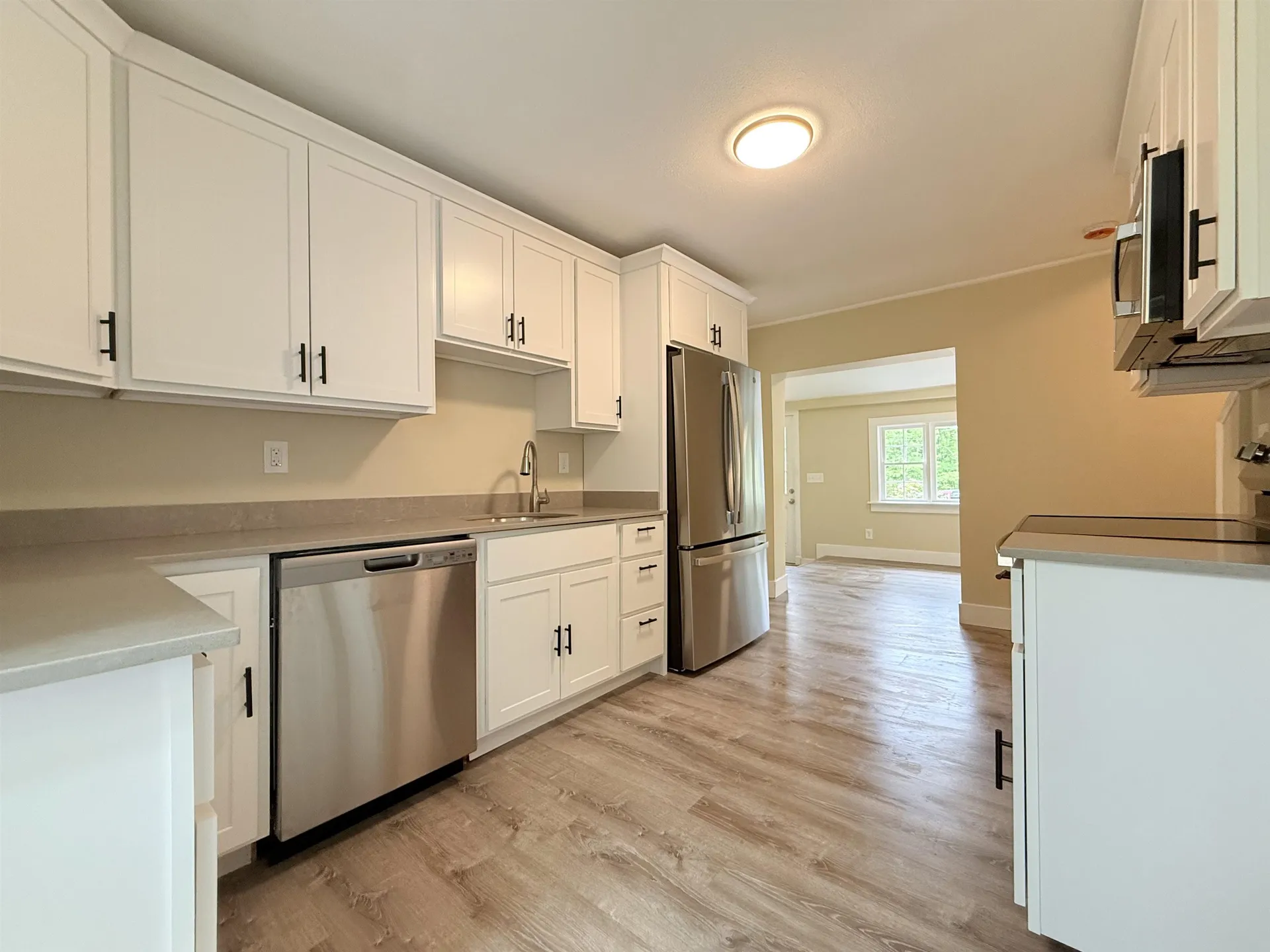 19 Depot Road Kingston NH 03848