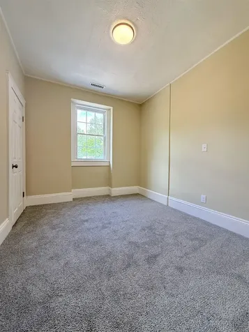 19 Depot Road Kingston NH 03848