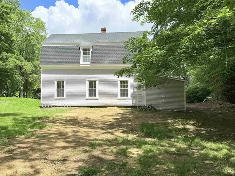 19 Depot Road Kingston NH 03848