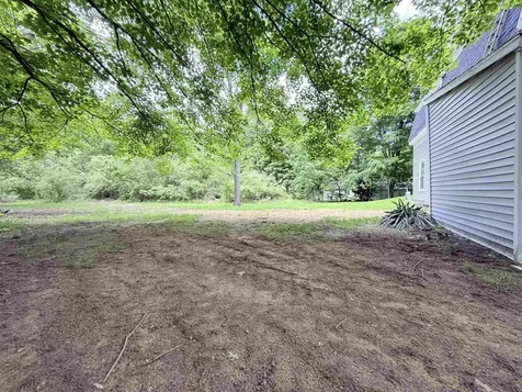 19 Depot Road Kingston NH 03848
