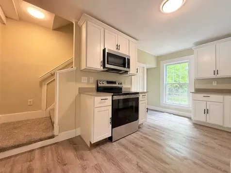 19 Depot Road Kingston NH 03848
