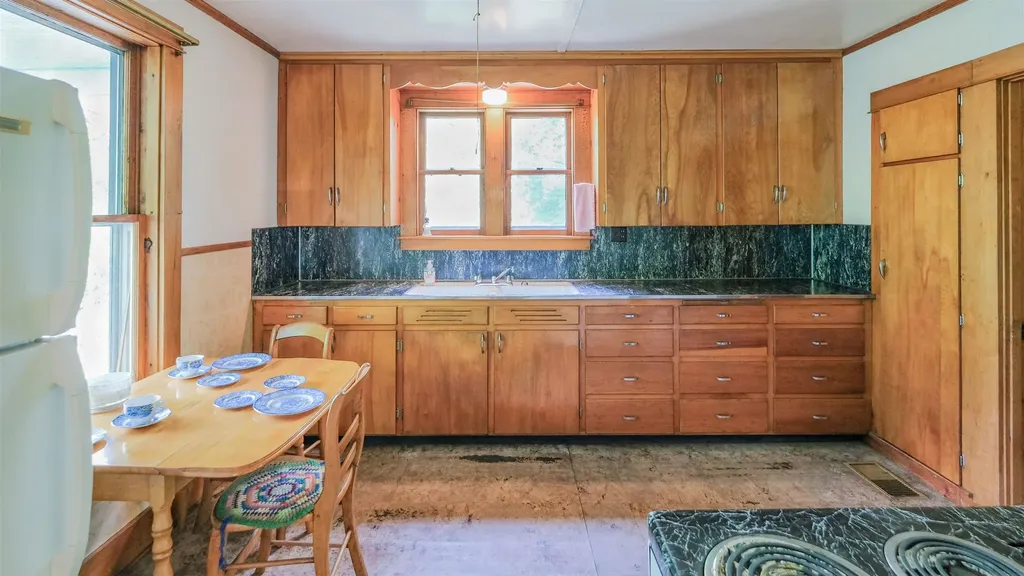 50 Bates Road Cavendish VT 05142