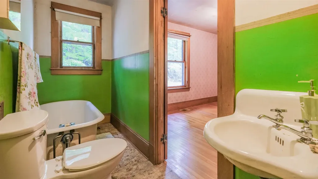 50 Bates Road Cavendish VT 05142