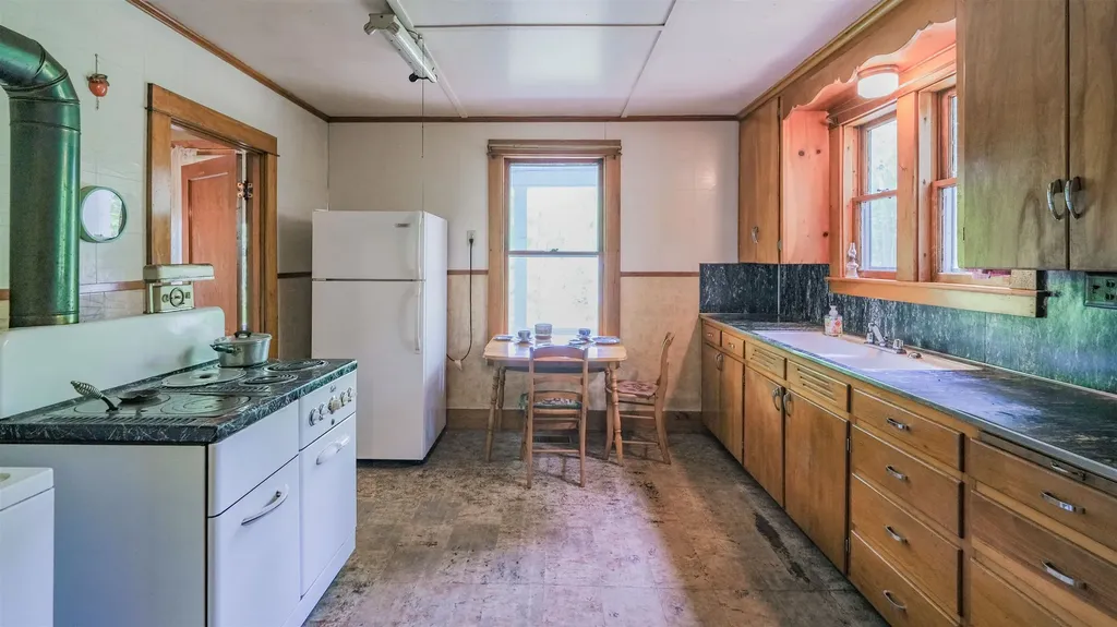 50 Bates Road Cavendish VT 05142