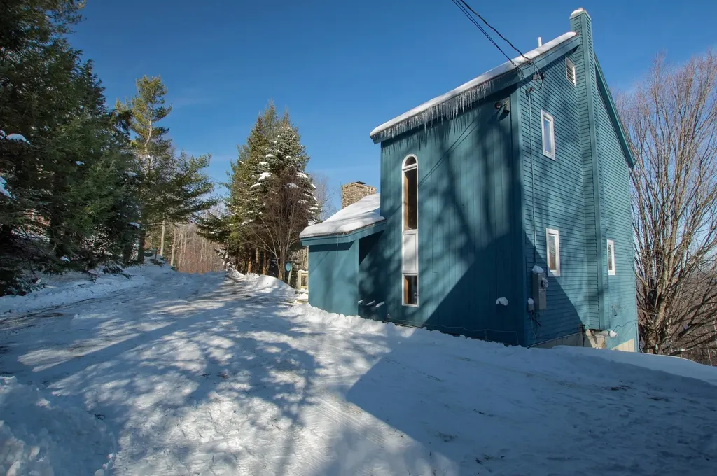 45 Benson Fuller Drive Winhall VT 05340