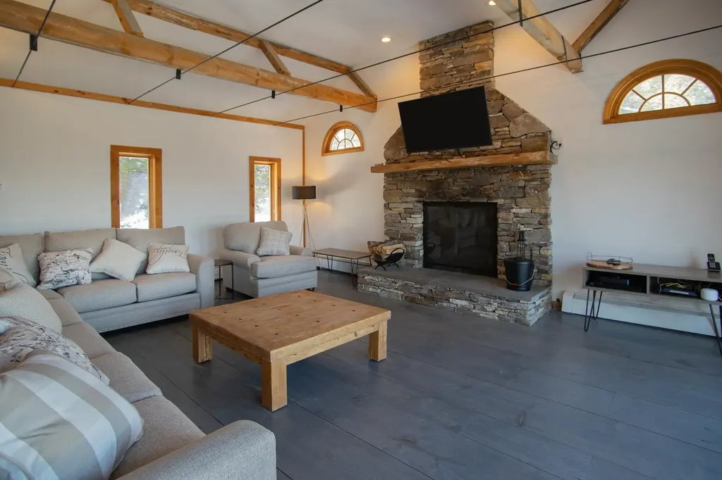 45 Benson Fuller Drive Winhall VT 05340