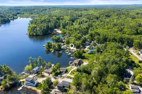 59 Broadway Amherst NH 03031