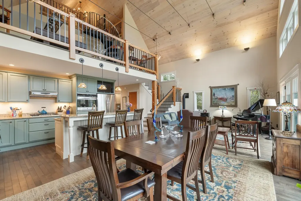 11 Dunsinane Drive Lebanon NH 03766