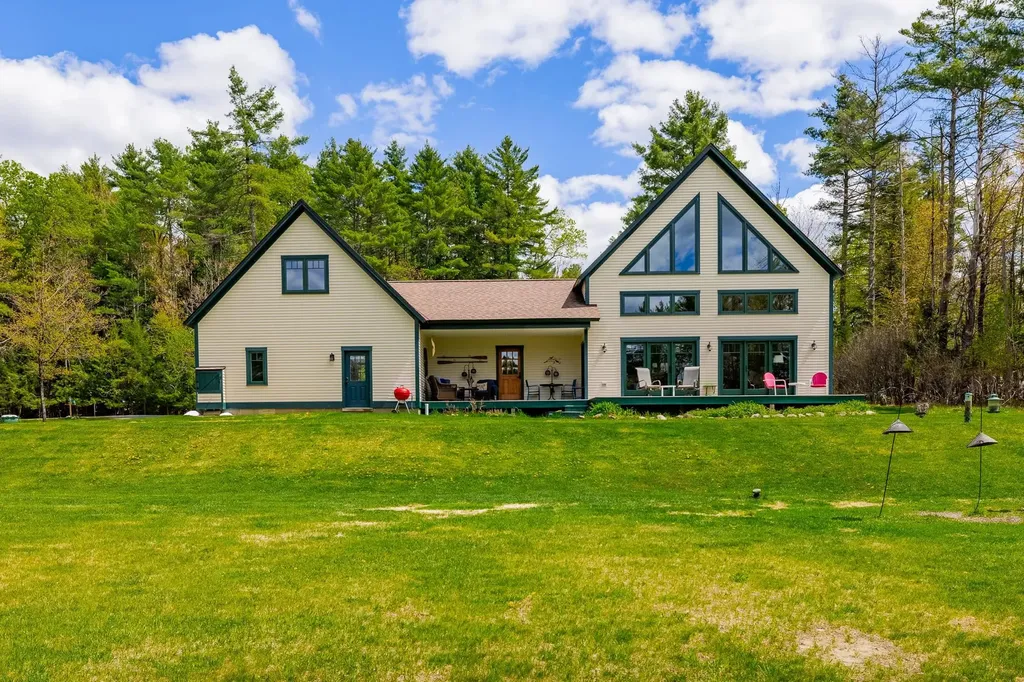 11 Dunsinane Drive Lebanon NH 03766