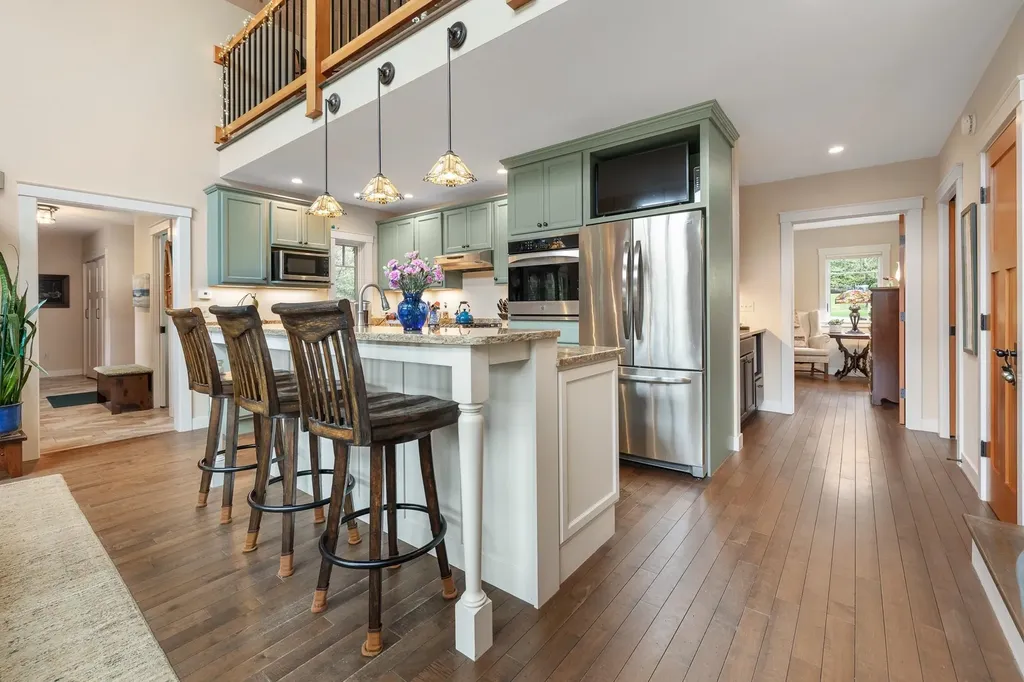 11 Dunsinane Drive Lebanon NH 03766