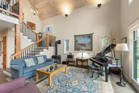 11 Dunsinane Drive Lebanon NH 03766