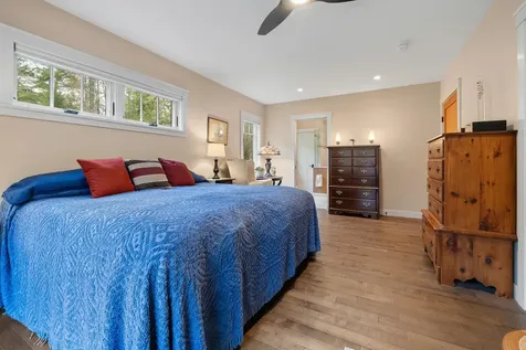 11 Dunsinane Drive Lebanon NH 03766