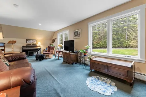 11 Dunsinane Drive Lebanon NH 03766