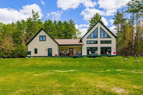11 Dunsinane Drive Lebanon NH 03766