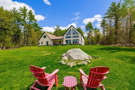 11 Dunsinane Drive Lebanon NH 03766
