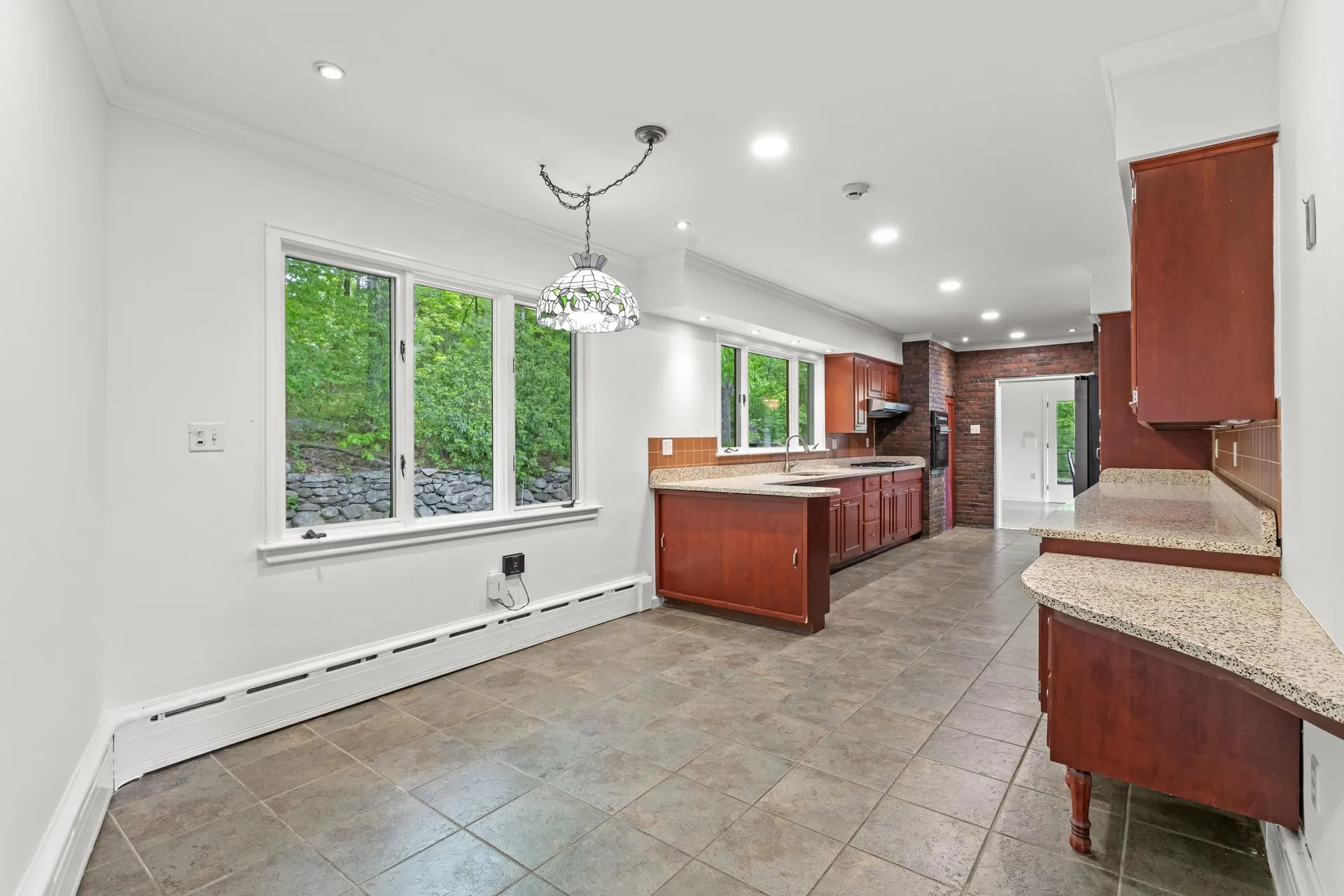 33 High Ridge Road Manchester NH 03104