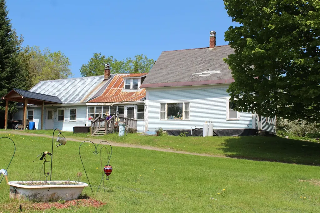 285 Portland Street Lancaster NH 03584