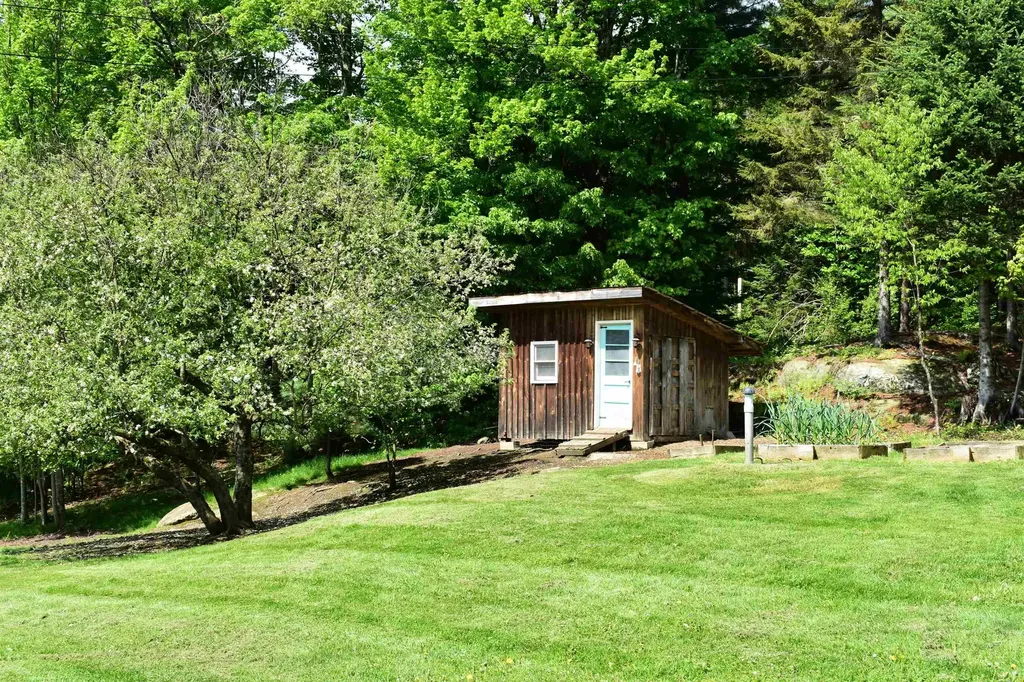60 Hampshire Hill Road Worcester VT 05682