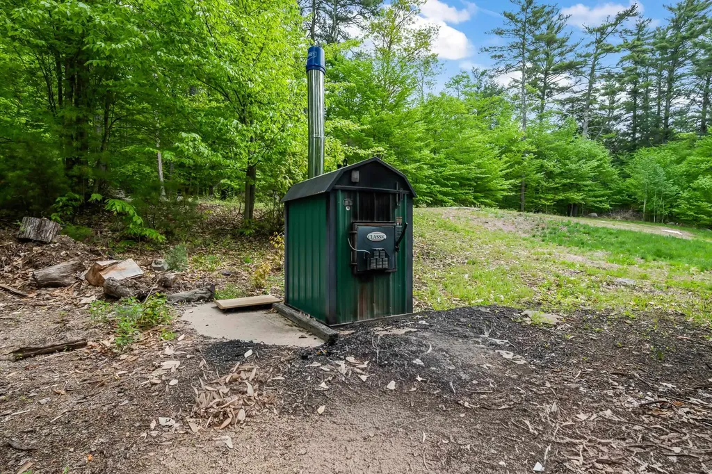 72 Conway Road Madison NH 03849