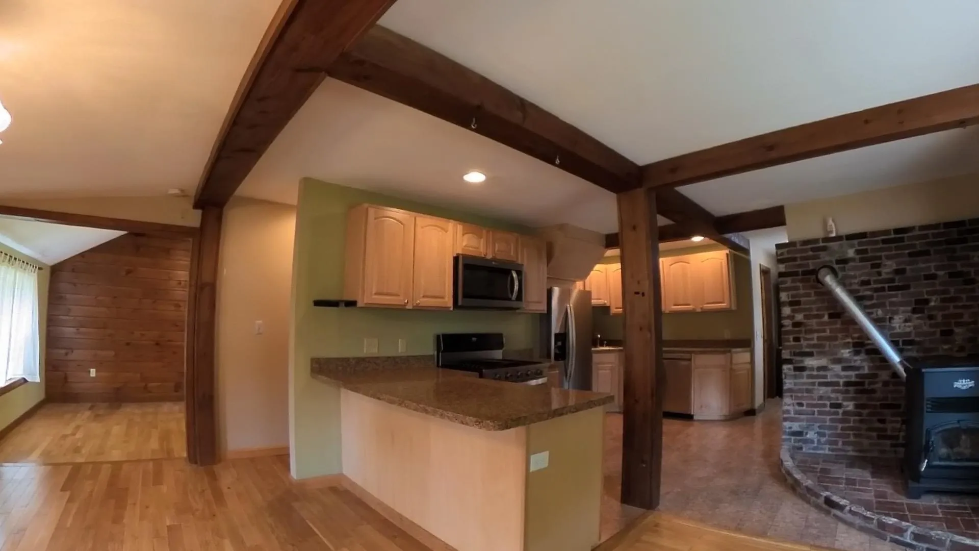 33 Coopers Grove Road Kingston NH 03848