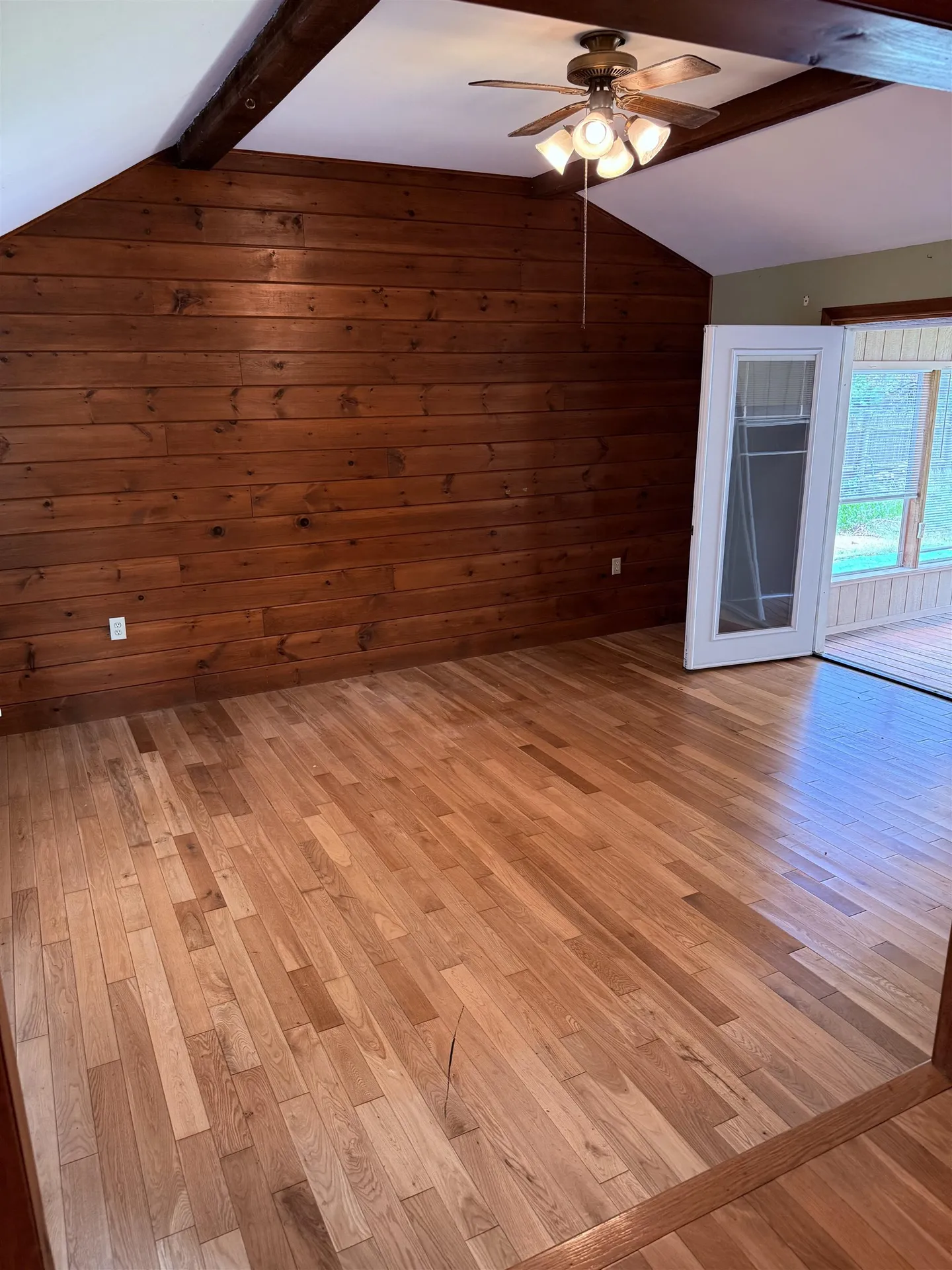 33 Coopers Grove Road Kingston NH 03848